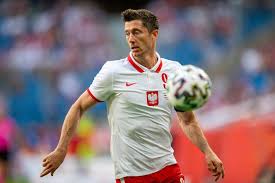 W tym gronie są między innymi wojciech szczęsny, grzegorz krychowiak i oczywiście nasz kapitan, robert lewandowski. Jnttccshuwwsvm
