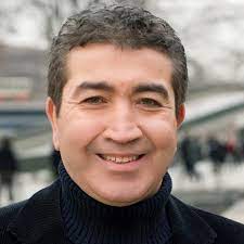 Turgay yildiz @turgayyildiz965 8 hours ago turgay abi'nin ankara bilkent şehir hastanesi'nde tedavisi devam etmekteyken, bugün saat 09.45'te geçirdiği kalp krizi sonrasında turgay abi'yi maalesef kaybettik yarın saat 16.00'da ankara karşıyaka mezarlığı camisi'nde kılınacak cenaze namazı sonrası aynı yerde defnedilecektir Turgay Yildiz Youtube