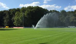 Als maßstab für die belästigung gilt, dass der betroffene auch bei geschlossenem fenster nicht schlafen kann, verweist schick auf. Was Kostet Eine Sportplatz Beregnungsanlage Sportstattenrechner
