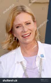 81 Eve Plumb Royalty-Free Images, Stock Photos & Pictures