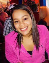 Carmen Simmons's Instagram, Twitter & Facebook