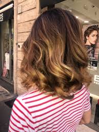 E, soprattutto, l'ambra è grande per i capelli biondi e per il buio. Balayage Ambra Balayage Ambra