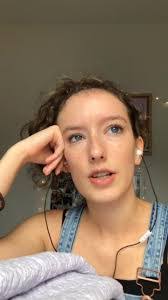 Alyssa Bare's Instagram, Twitter & Facebook