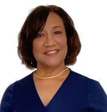 Karen Lott's Instagram, Twitter & Facebook