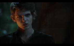 Peter Pan Once Upon A Time He S So Evil And That Just Makes Him Hotter Robbie Kay Peter Pan Peter Pan Peter Kay