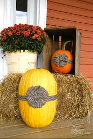 This is the best front porch fall decorating ideas that enough to make your neighbors jealous with your porch look. 30 Best Fall Porch Ideas Modern Autumn Front Porch Decor