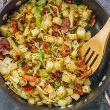 This Is A Really Easy Fried Cabbage And Potatoes Recipe With Crispy Bacon Only Six Ingredients And One Cabbage And Potatoes Vegetable Recipes Cabbage Recipes