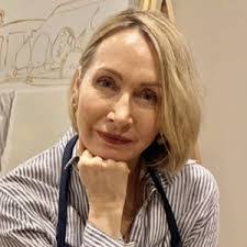 Toni Ware's Instagram, Twitter & Facebook