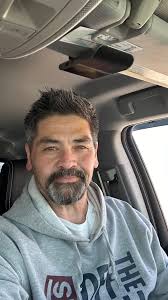 hi my name is Michael i am 42 like gym cooking