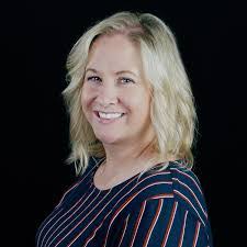 Erin Lefler's Instagram, Twitter & Facebook