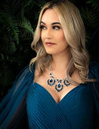 The Fall Issue (2022) by ELLA Inspires Magazine