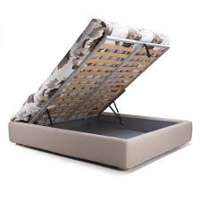È realizzata in crash bambù con un design decisamente etnico ma nello stesso. Letto Cuore Singolo
