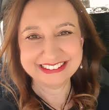 Letícia Ruchinsque Fisio Dermato Funcional