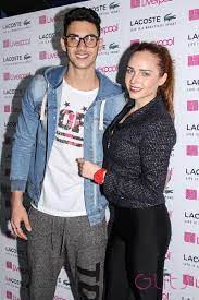 Minnie west y alejando speitzer tuvieron una larga e intensa relación. Alejandro Speitzer Y Su Novia Minnie West En La Alfombra Roja De La Presentacion De Los Lacoste Watches En Mexico Alejandrospeitze Lacoste Alfombra Roja Rojo