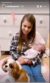 Aussie royalty bindi irwin has taken to social media to share the first pictures of her baby bump, and damn, this really is a lot of emotions to process all in one go. Bindi Irwin S Latest Photo Of Daughter Warrior Smiling Will Melt Your Heart Entertainment Tonight