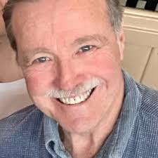 Hello 🤩 If there are girlies wants to hangout around LA and make content ,  maybe should say hi 💋