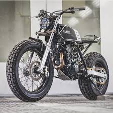 Trackers And Scramblers On Instagram Wolfmoto Cc Yamaha Tw200 Trackersandscramblers Sportsterscrambler Dir Motos Retro Tw Yamaha Tw 125