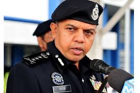 Для просмотра онлайн кликните на видео ⤵. Cops Nab Man Who Allegedly Made Slanderous Statement On Igp Johor Police Chief The Star