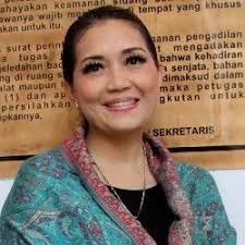 Chyntia Maramis Didesak Cepat Cerai Agar Suami Bisa Nikah Lagi