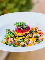 17 Entree Ideas For Your Wedding Menu Wedding Dinner Food Vegetarian Wedding Food Reception Food