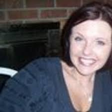 Beth Blount's Instagram, Twitter & Facebook