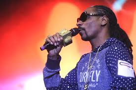 Snoop dogg's pictures (11 din 39) postat de superadmin. Snoop Dogg A Sters Imaginile De La Protestele Din Romania Pe Care Le Publicase Pe O ReÅ£ea De Socializare