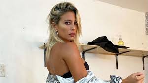 What do you think about this darker morocha look on sol? Sol Perez Sorprendio Al Contar Cuantas Cirugias Se Hizo Gente Online