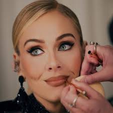 ADELE LOWRY (@adele.m20) · Instagram 照片和视频