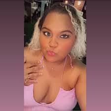 Amy Bilbrey's Instagram, Twitter & Facebook