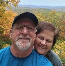 How to get from Klamath Falls Amtrak Station to Crater Lake?