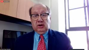 Durante la sesión vespertina del 1er día de actividades del Seminario  Nacional "Las elecciones en Estados Unidos y su impacto en el Derecho  Administrativo Mexicano: ¿Pobre México, tan lejos de Dios y