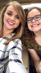 Abigail Hedges's Instagram, Twitter & Facebook