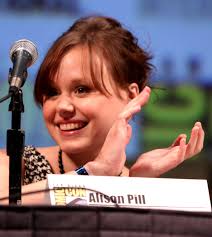 File:Alison Pill by Gage Skidmore.jpg - Wikimedia Commons
