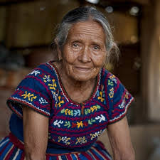 Lorna Montalvo's Instagram, Twitter & Facebook