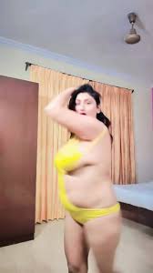 Indian Sexy Milf Soniya Gupta - EPORNER