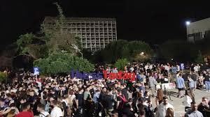 Βρες τώρα το μεταχειρισμένο αυτοκίνητο που σου ταιριάζει ψάχνοντας ανάμεσα σε χιλιάδες αγγελίες. 8essalonikh Xamos Sto Ap8 Me Neo Koronoparti Binteo Ellada Eidhseis
