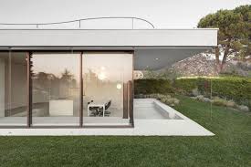 Pedevilla Architects + Finstral x una casa vacanza a Bardolino