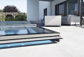 Pooluberdachung Mit Echtglas Pooluberdachung Uberdachungen Schwimmbadabdeckungen