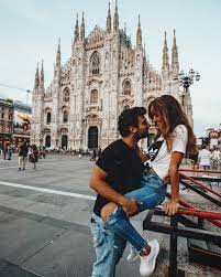 Well, pashant and i always liked to take couple pictures ever since before marriage. How To Take Great Couple Pictures While Traveling