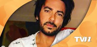 Beto Cuevas celebra el compromiso de su hija Martina