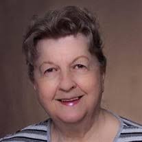 Beverly Shelton's Instagram, Twitter & Facebook