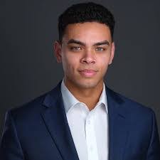 Justin Leighton's Instagram, Twitter & Facebook