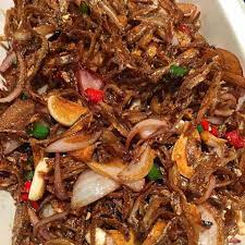 Walaupun saya menpunyai resepi yang biasa saya guna bila memasak sambal ikan bilis namun bila terlihat ada resepi yang dikatakan sedap, saya pasti ingin mencuba. Yatiekitchen Resipi Ikan Bilis Masak Kicap Cili Padi Facebook