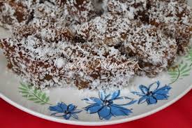 Resepi kuih kaswi goyang goyang bahan bahannya ialah : Kuih Kaswi Istimewa Azie Kitchen Yang Sedap Azie Kitchen