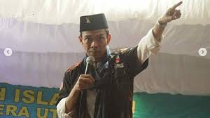 Dakwah Di Mandailing Natal Ustadz Abdul Somad Pakai Seragam Pemuda Pancasila Warta Kota