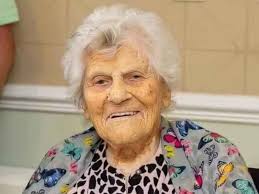 Titanic e duas guerras: pessoa mais velha do mundo completa 116 anos