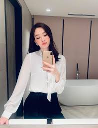 Cùng nhiều nghệ sĩ gửi lời chúc mừng đám cưới đến tú anh. Hoa Háº­u Ä'áº·ng Thu Tháº£o Váº«n Xinh Ä'áº¹p Cuá»'n Hut Ngay Cáº£ Khi á»'m