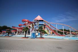 Pin Auf Wasserparks Und Erlebnisbader
