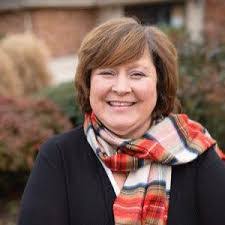 Beth Pastore's Instagram, Twitter & Facebook