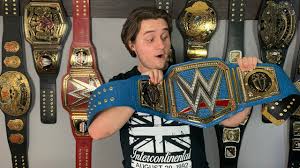 Roman reigns returned to wwe at summerslam, and then he picked up the universal title at payback one week later. Wwe Blue Universal Championship Youtube